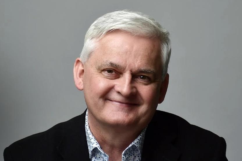 Spectrum Broadcasting Book Colleagues and politicians across spectrum pay tribute to BBC ...