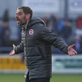 Larne manager Tiernan Lynch is hoping his side can stretch their unbeaten run in the Premiership at home to Glenavon this afternoon