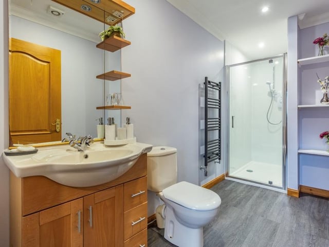 Ground floor shower room.