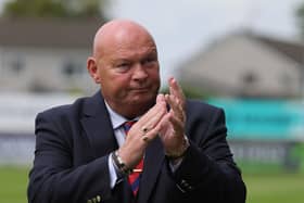 Portadown manager David Jeffrey. (Photo by David Maginnis/Pacemaker Press)