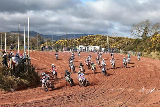 Mason Sheilds leads the Junior/Cadets riders into Turn 1 at Desertmartin. (Photo by Maurice Montgomery)
