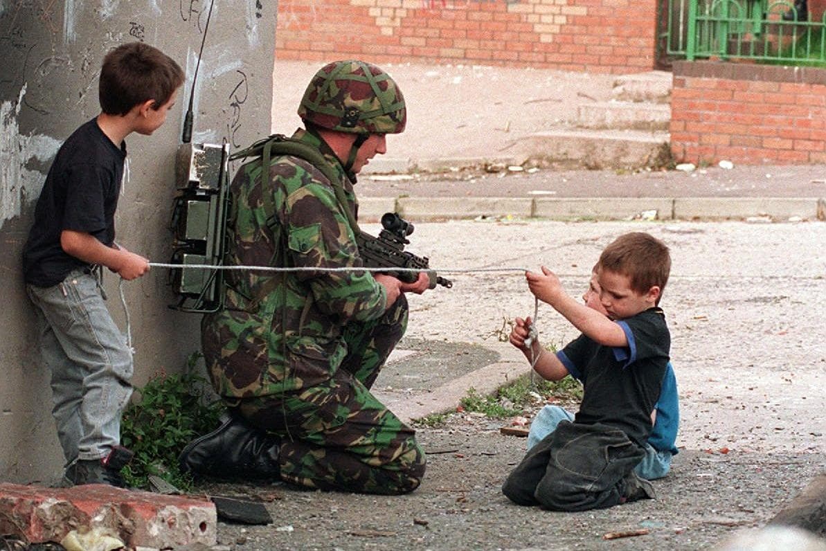 1994: From paramilitaries to ceasefires and crunch political meetings - see what you remember - 33 images