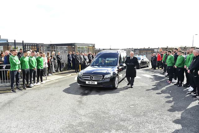 Pacemaker Press Belfast 10-04-2023: The funeral of a young footballer who died following a road accident in Newtownabbey took place on Monday.
Aodhán Gillen (22) had been injured in an accident on March 14. Police said that Mr Gillen, a pedestrian, had been involved in a collision with a Grey Volkswagen Tiguan in the Scullions Road area of Newtownabbey.
Aodhán’s funeral mass took place in St Bernard’s Church, Glengormley, on Monday. Family, friends and members of the Dundela Football Club pictured at the funeral.
Picture By: Arthur Allison/Pacemaker.