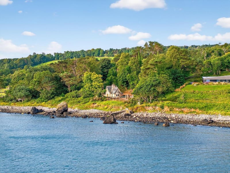 'Cairndhu Gate Lodge', 186 Coast Road, Ballygalley, Larne, BT40 2QG