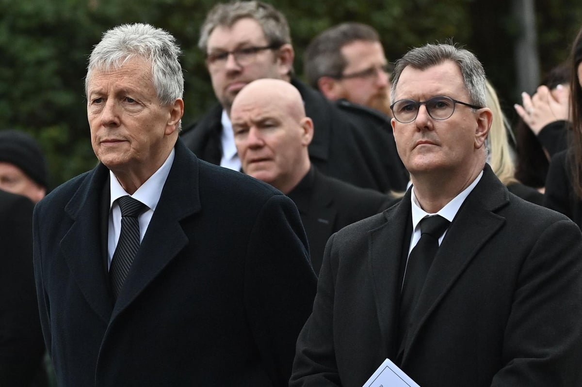 Peter Robinson's message to DUP:  'You haven't come this far, to only come this far'