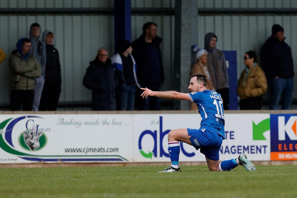 Loughgall maintain one-point advantage in seventh as Benji Magee strikes in victory over Glenavon
