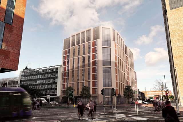 The York Street scheme, located opposite Ulster University’s new Belfast campus, where President Biden gave his keynote speech in April this year, will offer premium student amenities including a dedicated entrance lobby and reception, a podium garden on the first floor, a gym, an indoor/outdoor yoga studio, a games room, TV lounge, meeting rooms and informal study areas. Completion is expected in August 2024, ahead of the 2024/25 academic year