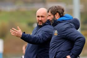 Paul McAreavey (left) and Glenavon manager Gary Hamilton in conversation. (Photo by Alan Weir/Pacemaker Press)