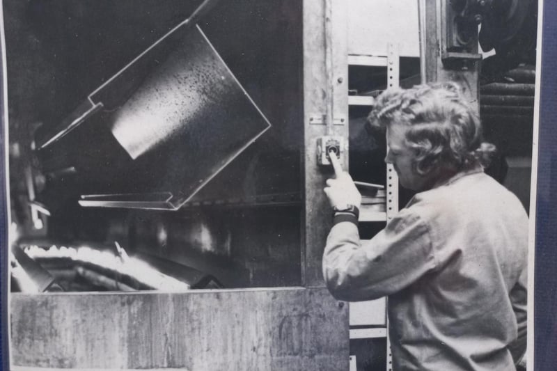 De-greasing the locker body before welding in the 70’s