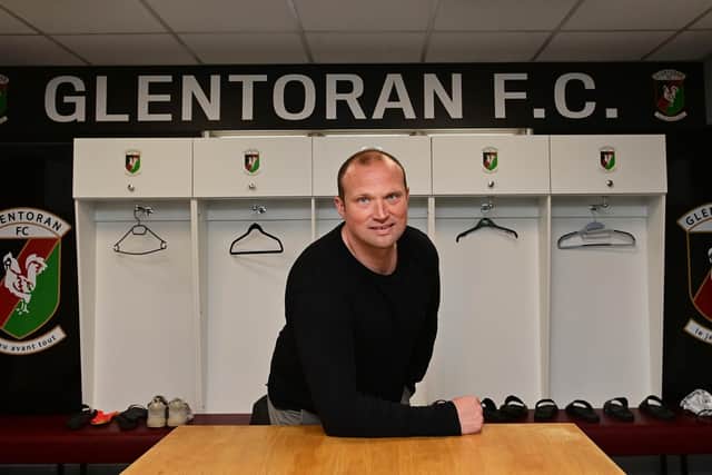 Warren Feeney is the new Glentoran manager