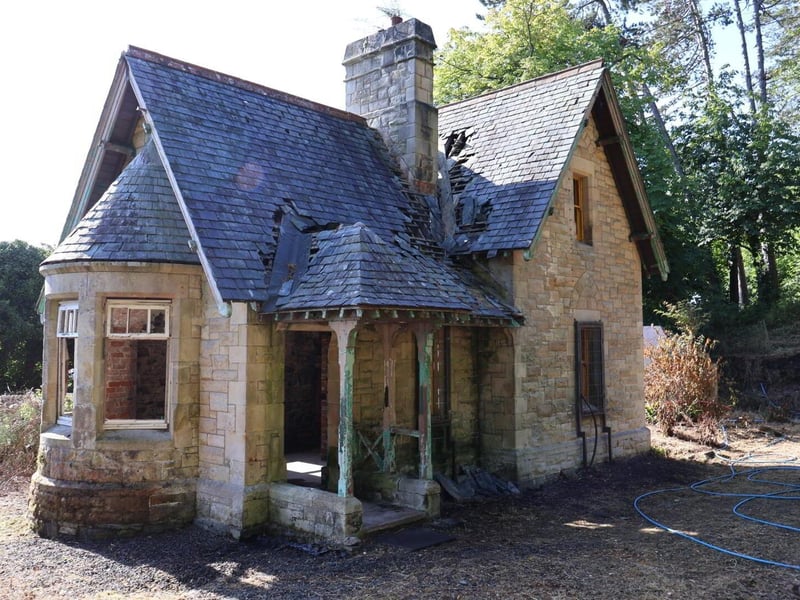 'Cairndhu Gate Lodge', 186 Coast Road, Ballygalley, Larne, BT40 2QG