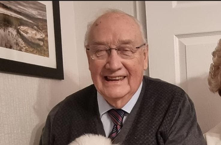 Tributes paid to respected journalist and lifelong Portadown fan Brian Courtney