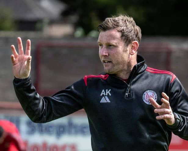 Andy Kirk has been confirmed as Craig Levein's assistant manager at top flight St Johnstone