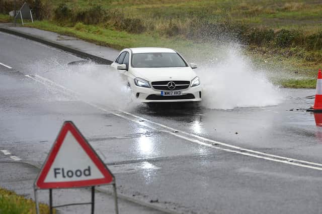 Flooding caused by heavy rainfall has resulted in a number of flooded roads. The Hillhall Road outside Belfast has been affected by the heavy rain.
A numer of roads across Northern Ireland were also blocked by fallen streets on Saturday.
Picture By: Arthur Allison: PacemakerPress.