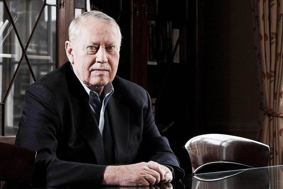 Tributes to US philanthropist Chuck Feeney - whose money funded Brexit legal challenge