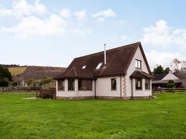 Side exterior.