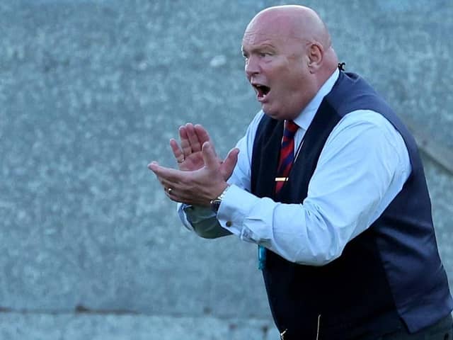 Portadown manager David Jeffrey. (Photo by David Maginnis/Pacemaker Press)