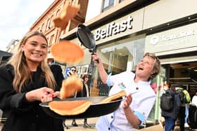 It’s a flipping great time this Pancake Tuesday at Visit Belfast Welcome Centre as Ffion Aiken from new Belfast business, Baker & Chef, gets creative with visitors to the city decorating their own pancakes and pancake flipping.
Ffion is joined by Visit Belfast’s Mairead Graham.