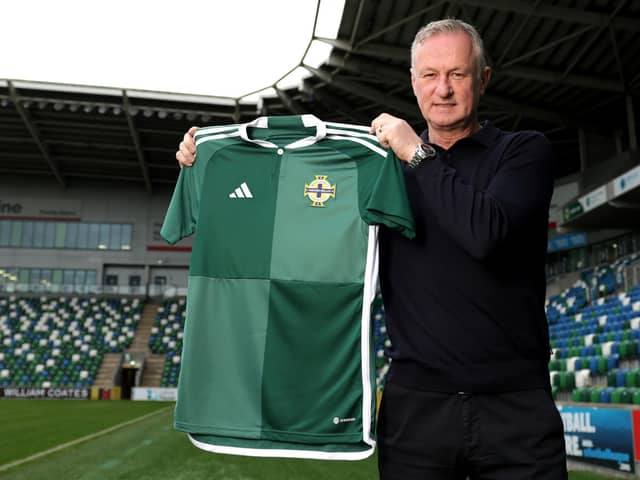 Michael O'Neill has signed a long-term contract to return as Northern Ireland manager