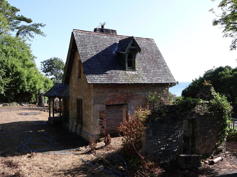 'Cairndhu Gate Lodge', 186 Coast Road, Ballygalley, Larne, BT40 2QG