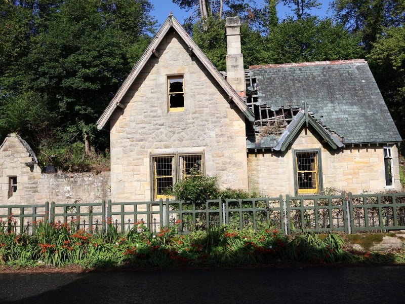 'Cairndhu Gate Lodge', 186 Coast Road, Ballygalley, Larne, BT40 2QG