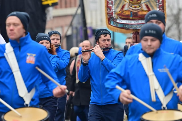 Several thousand Apprentice Boys are taking part in the annual Lundy parade in Londonderry.