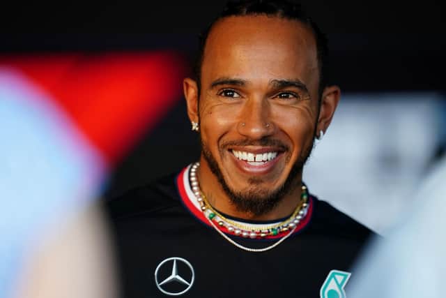 Lewis Hamilton signs new two-year Mercedes F1 deal