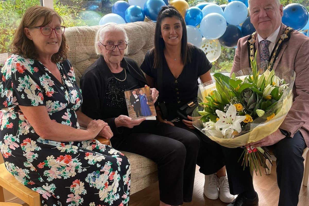 Second World War veteran Maisie celebrates her 105th birthday with highland dancers in Ballymoney