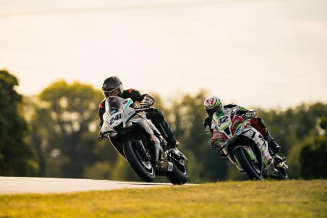 Thomas O'Grady (Clear Energy Yamaha R1) and Derek Sheils (Roadhouse Macau BMW S1000RR) served up a thriller as the Dunlop Masters Superbike Championship went down to the wire at Mondello Park.