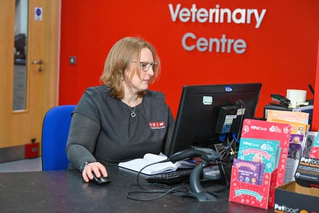 Three full time vets and three full time nurses, with many years’ experience and who have received dedicated training in emergency veterinary care, will run the Omagh practice