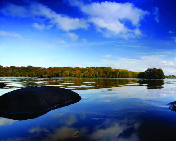 Lower Lough Erne is one of the most dramatic natural landscapes in Northern Ireland. Formed by a deep glacial trough with extensive open waters, offshore islands and the bold escarpment of the Magho Cliffs to the south, it stretches for 20 miles from Enniskillen to Rosscor.