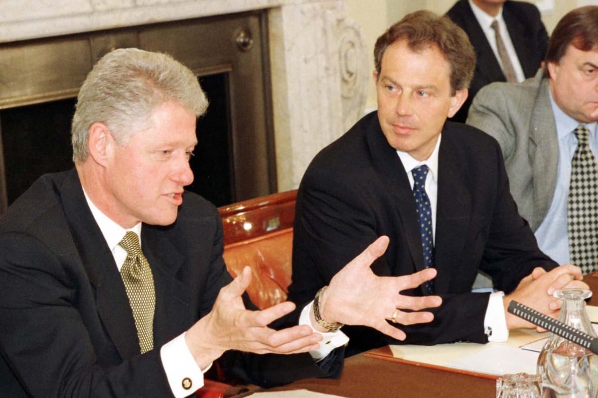 Clinton and Blair 'taken aback' that decommissioning would miss GFA deadline