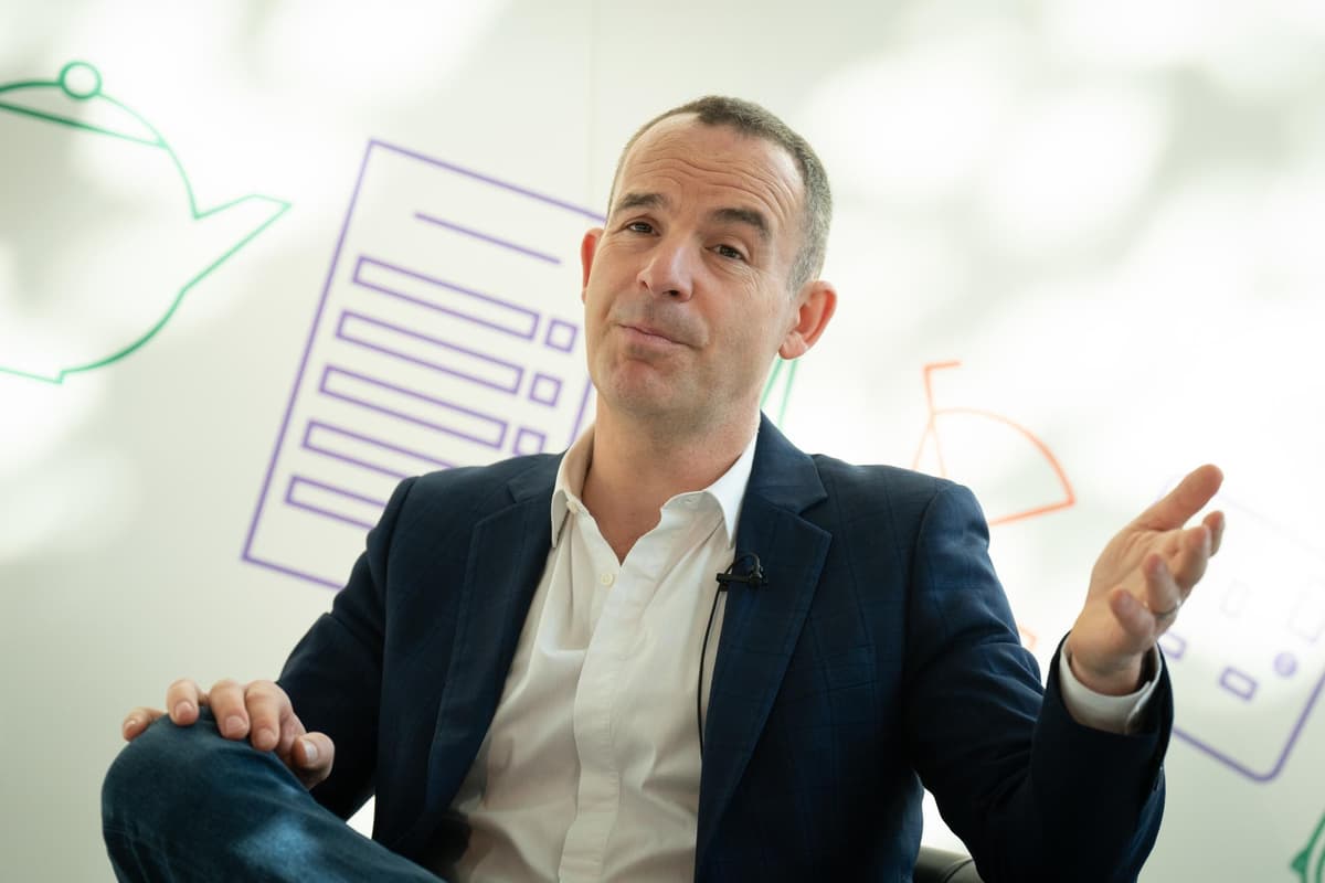 Martin Lewis predicts when £300 autumn cost of living payment will hit bank accounts