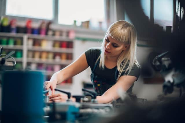 Manufacturing and Engineering are on the rise according to the latest NIJobs Job Report.