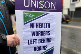 Hundreds of health workers are to launch a fresh strike in a dispute over pay