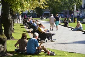 The public has been enjoying the sunshine at Belfast City Hall in Northern Ireland this week.
Picture By: Arthur Allison/Pacemaker Press.