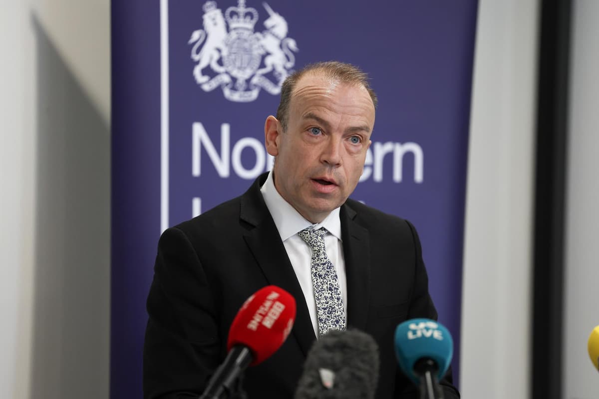 DUP talks: NI Secretary says that &#8220;there is an ever decreasing list of questions that we are circling on&#8221;