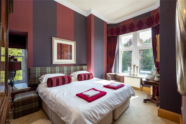 The master bedroom has an en-suite shower room, and all rooms have gorgeous views of the picturesque surroundings.