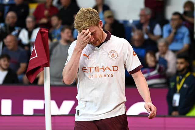 Manchester City's Kevin De Bruyne reacts after sustaining an injury during the Premier League match against Burnley at Turf Moor
