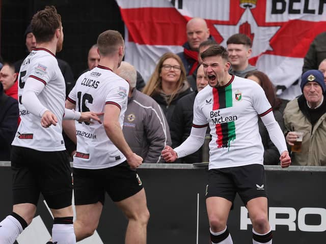 Glentoran's David Fisher celebrates his goal during today's game at Seaview, Belfast.  Photo by David Maginnis/Pacemaker Press