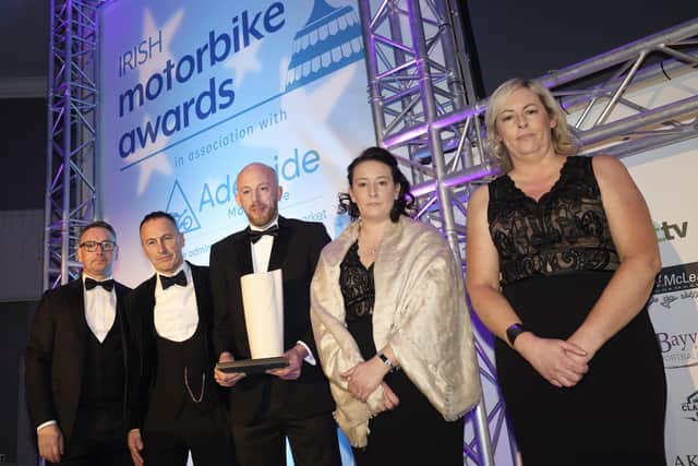 There was a standing ovation on Friday night at the 2022 Irish Motorcyclist of the Year ceremony as Keith Farmer was posthumously awarded the Special Recognition Award. The Clogher man’s brother, David and sisters, Wendy Forsythe and Kathy Valentine, received the accolade on his behalf. Keith, a four-time British champion, passed away in November.