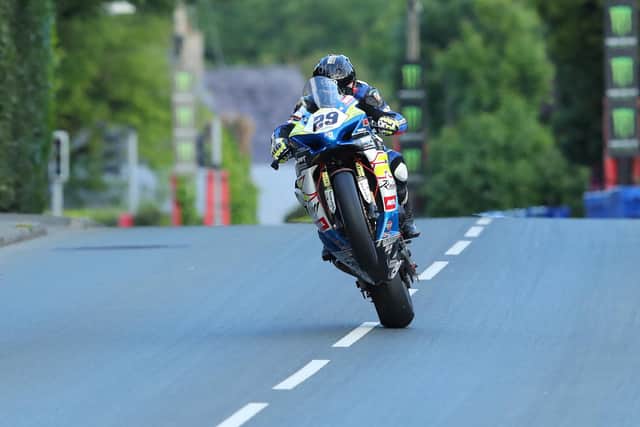 Mike Browne at Ballagarey on the Burrows Engineering/RK Racing Suzuki GSX-R1000 during qualifying at the Isle of Man TT.