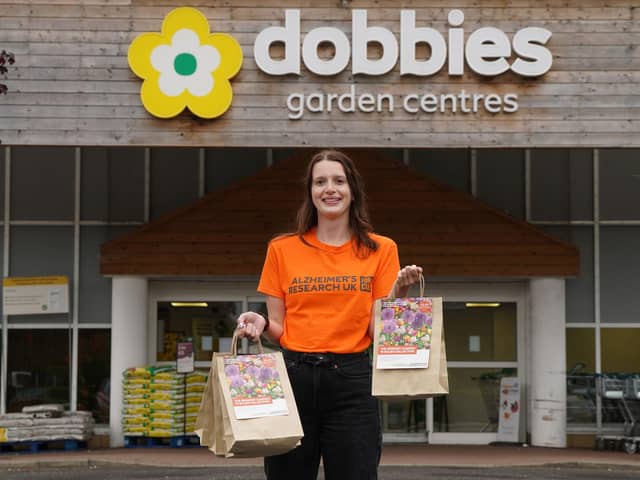 Dobbies Garden Centres has launched a new bulb collection that aims to raise £10,000 for Alzheimer’s Research UK