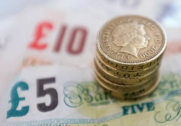 Recession can cost young earners up to Â£1,100 five years after starting work