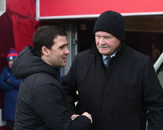 Glentoran manager Ronnie McFall and Linfield's David Healy . Photo Colm Lenaghan/Pacemaker Press