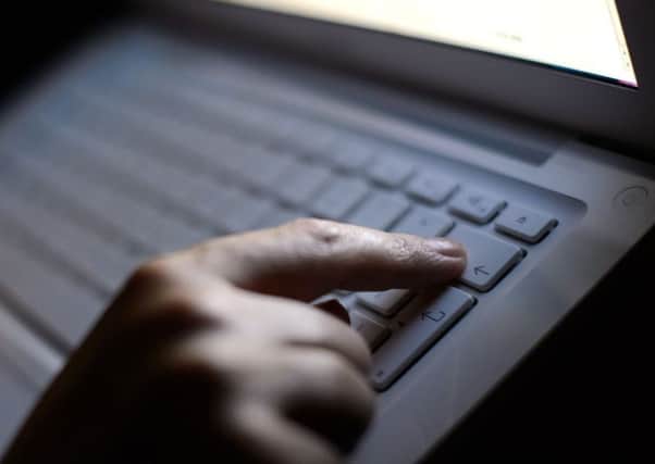 Scammers demand online access to accounts