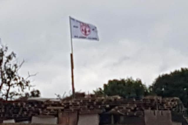 Loyalist prepare to burn Mid Ulster Council flags in act of solidarity