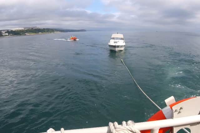 Larne RNLI assist motor vessel with engine difficulties.
