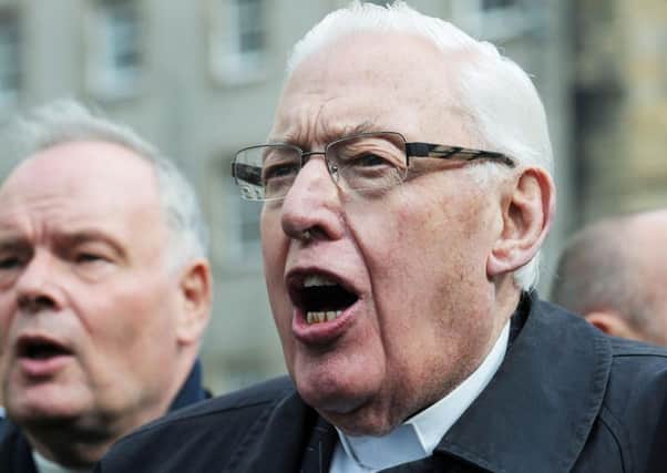 Ian Paisley mistakenly believed the 1992 talks chair had links to the Catholic Church