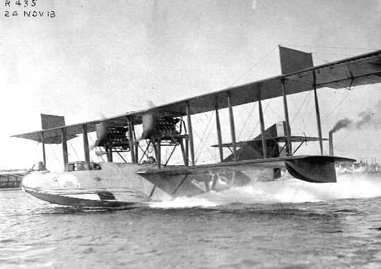 Curtiss H-12 taking off. Image: San Diego Air and Space Museum